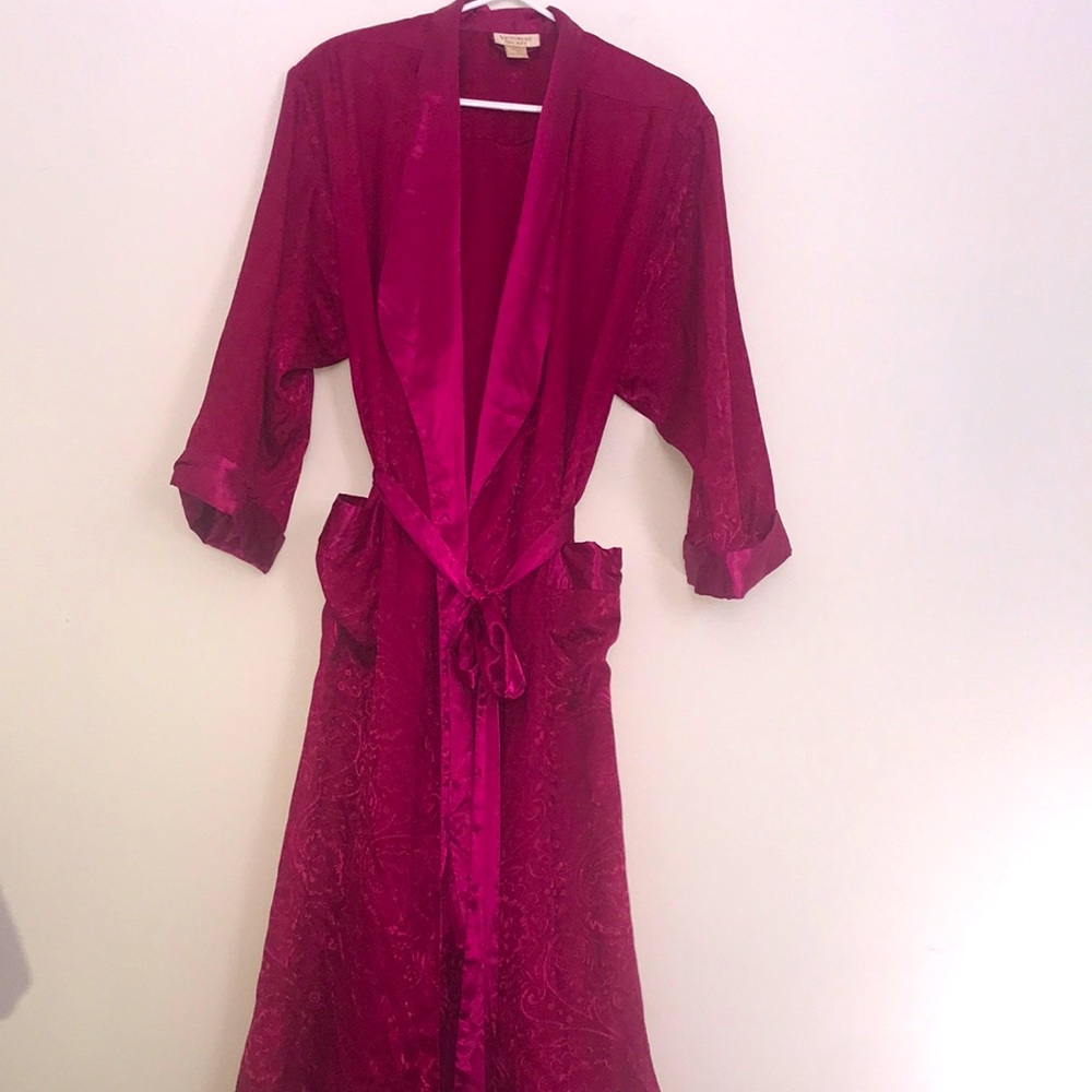 Victoria's Secret Gold Label Vintage Robe with Belt Fuschia Paisley Small